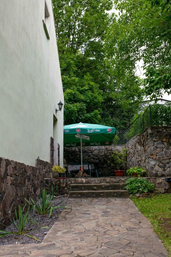 Holiday Home Banská Štiavnica Eksteriør bilde